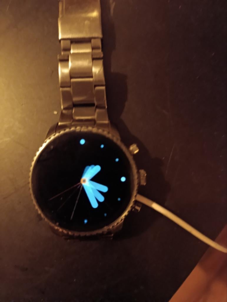 Fossil Gen 5 Smartwatch - Zilverkleurig, Gebruikt, Fossil, Ophalen of Verzenden, Waterdicht