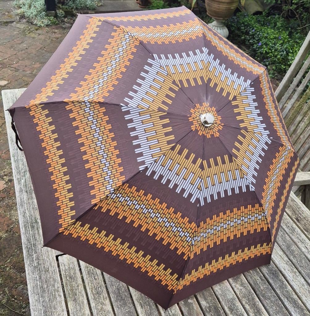 Opvouwbare vintage paraplu, Sieraden, Tassen en Uiterlijk, Paraplu's, Ophalen of Verzenden, Zo goed als nieuw