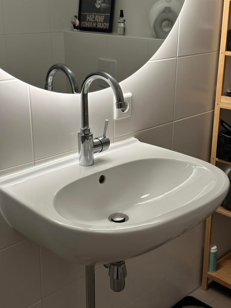 Wastafel Villeroy & Boch, Doe-het-zelf en Verbouw, Sanitair, Ophalen, Gebruikt, Chroom, Wastafel