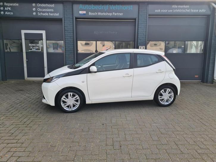 Toyota Aygo 1.0 VVT-i x-play AUTOMAAT (bj 2017), Auto's, Toyota, Bedrijf, Te koop, Aygo, ABS, Achteruitrijcamera, Airbags, Airconditioning