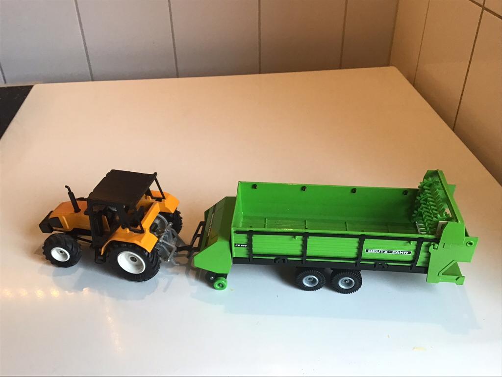 SIKU diverse modellen & schalen, Hobby en Vrije tijd, Modelauto's | 1:50, Ophalen, Gebruikt, Bus of Vrachtwagen, SIKU