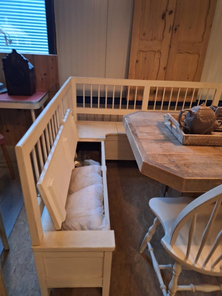 Hoekbank met tafel en stoelen, Ophalen of Verzenden, Gebruikt, Rechthoekig, 200 cm of meer