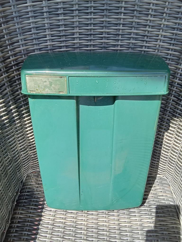 Groene ptt brievenbus, Tuin en Terras, Brievenbussen, Kunststof, Bus, Bus, Bus