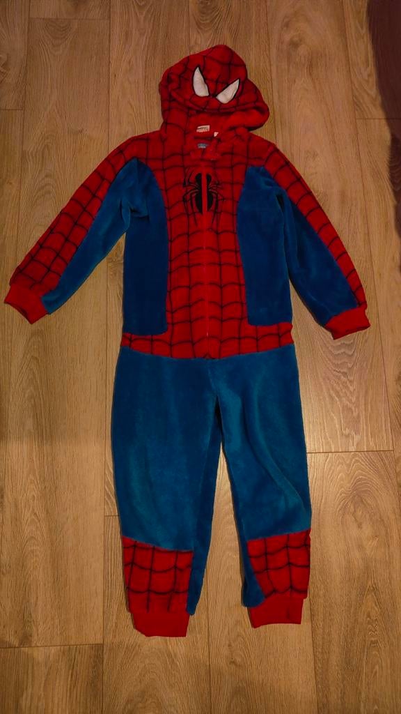 Spiderman onesie maat 134 zo goed als nieuw, Ophalen of Verzenden, Zo goed als nieuw, 134 t/m 140, Jongen