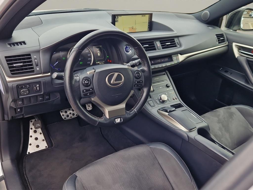 Lexus CT 200h F Sport NL-Auto - Schuifdak - Fietsendragerbeu, Auto's, Lexus, 12 maanden, 136 pk, Gebruikt, Euro 6