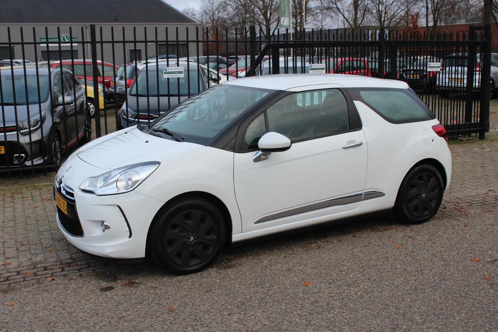 Citroen DS3 1.2 VTi Chic, Voorwielaandrijving, Euro 5, Stof, 1199 cc