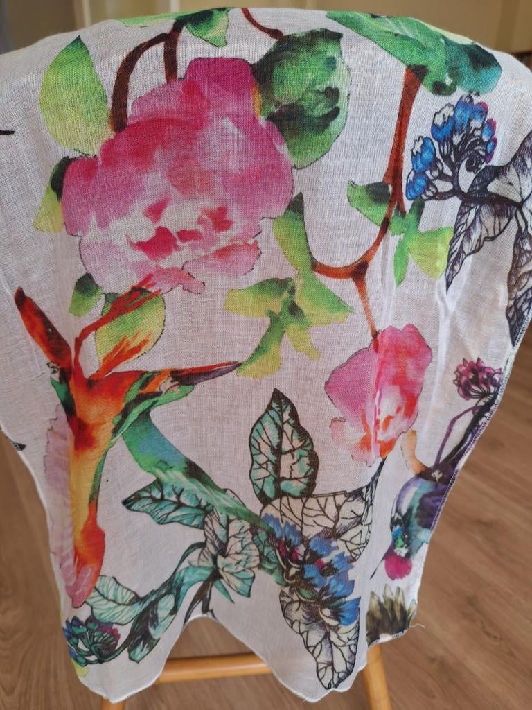 Zeer leuk klein dames halsdoekje, Kleding | Dames, Mutsen, Sjaals en Handschoenen, Ophalen of Verzenden, Zo goed als nieuw, Sjaal