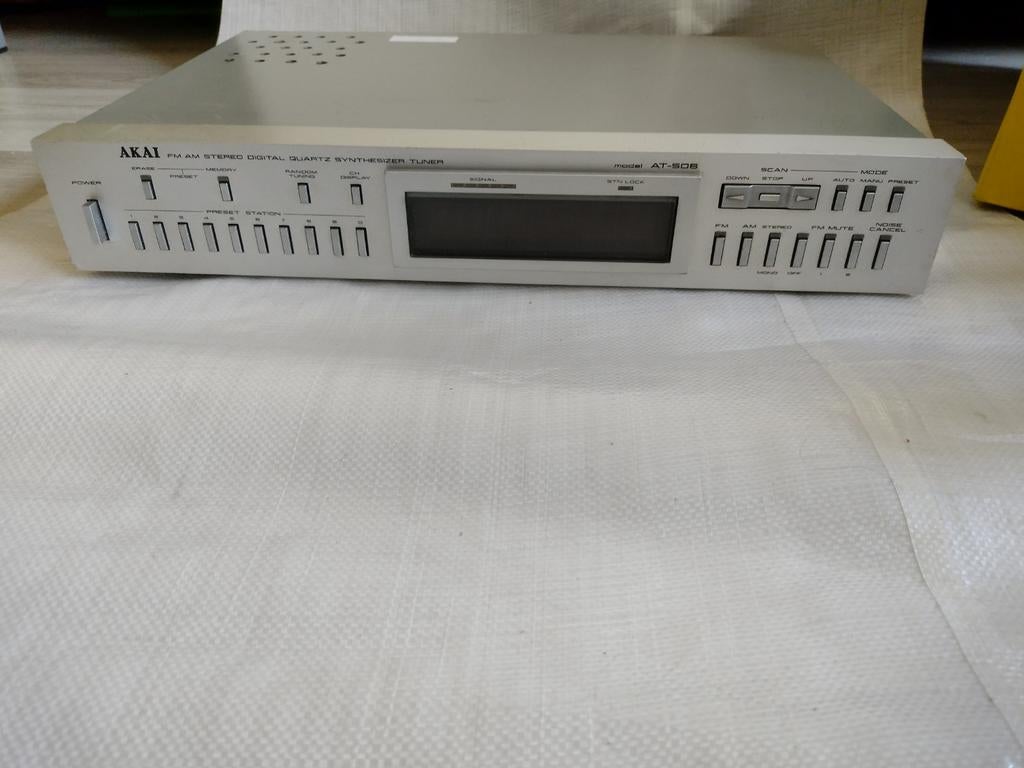 Akai tuner AT-508, Ophalen