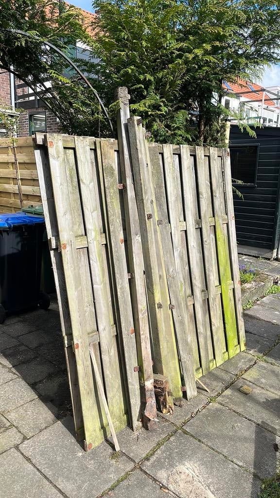 Oude schutting/palen/hout Gratis, Tuin en Terras, Schuttingen, Ophalen, Minder dan 3 meter, Hout, 1 tot 2 meter