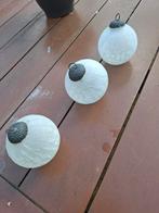 Glazen ballen, Ophalen