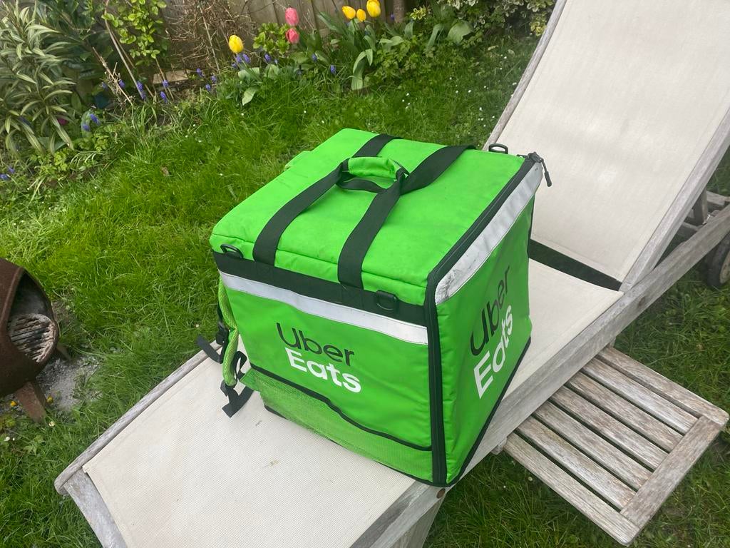 Uber Eats maaltijdbezorgtas, Ophalen, Gebruikt