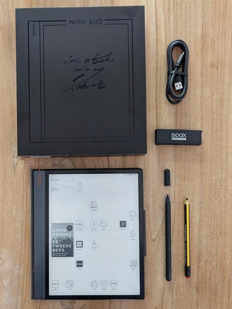 Boox Note Air 3, 10.3" E-ink tablet, folio case & 2 pennen, 10 inch, Ophalen of Verzenden, Zo goed als nieuw, Note Air 3