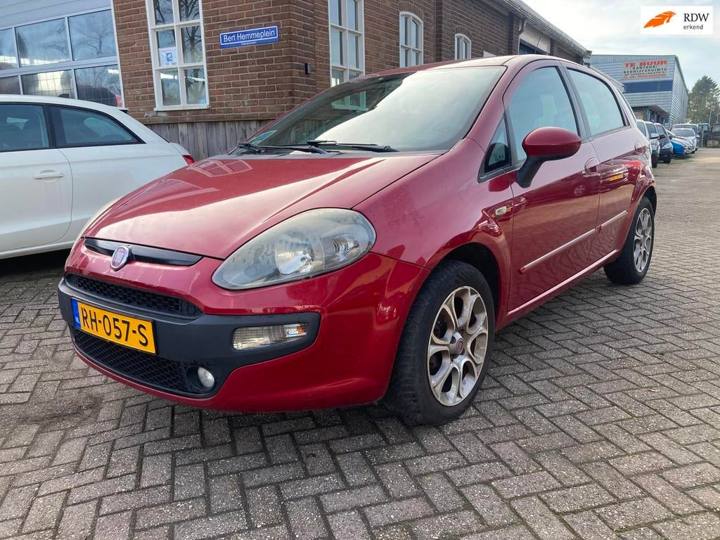 Fiat Punto Evo 1.4 Business Bj 2011, Clima, APK TOT 04-2027, Voorwielaandrijving, Euro 5, 4 cilinders, 400 kg