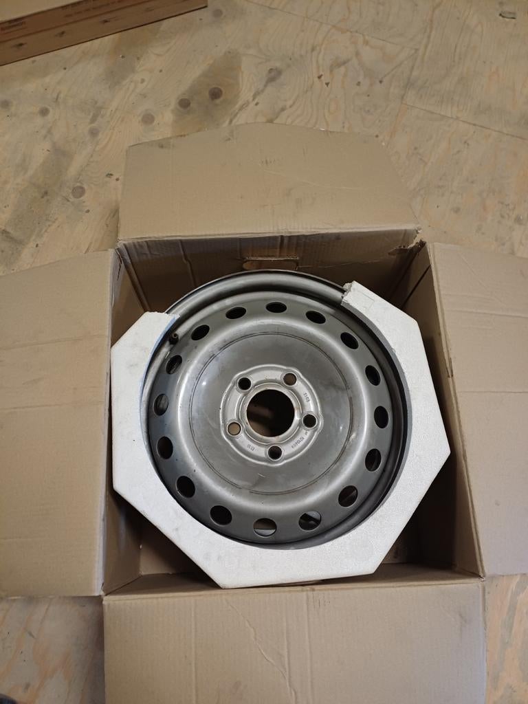 Stalen velgen. Opel vivaro Renault trafic Nissan primastar., Auto-onderdelen, Ophalen of Verzenden, Renault