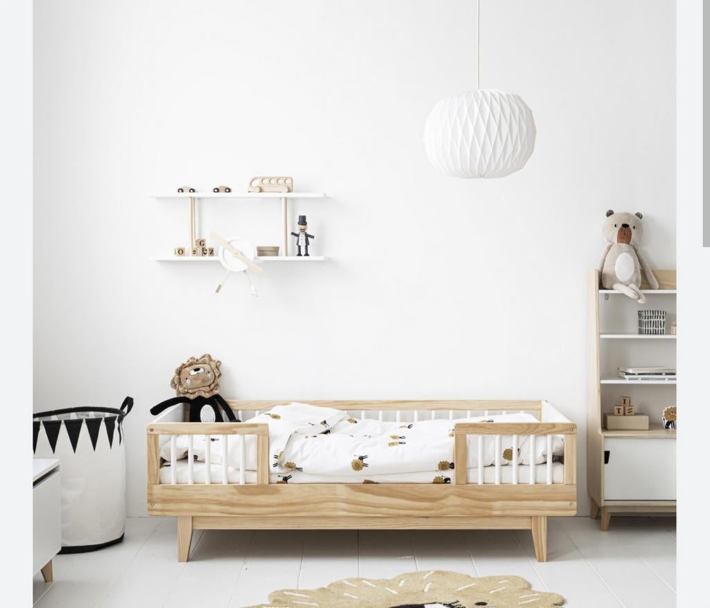 Peuterbed "Cerise" van Petit Amelie, 140x70cm, Ophalen, 140 tot 160 cm, 70 tot 85 cm