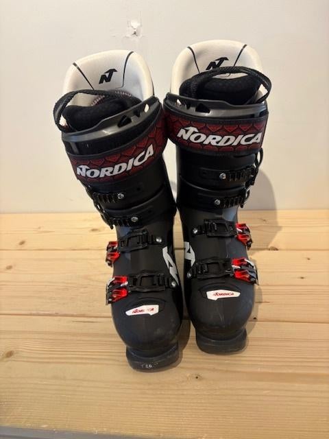 Nordica Pro Machine 130 Heren skischoenen maat 26,5 (40), Nordica, 160 tot 180 cm, Info@nordica.com, Schoenen