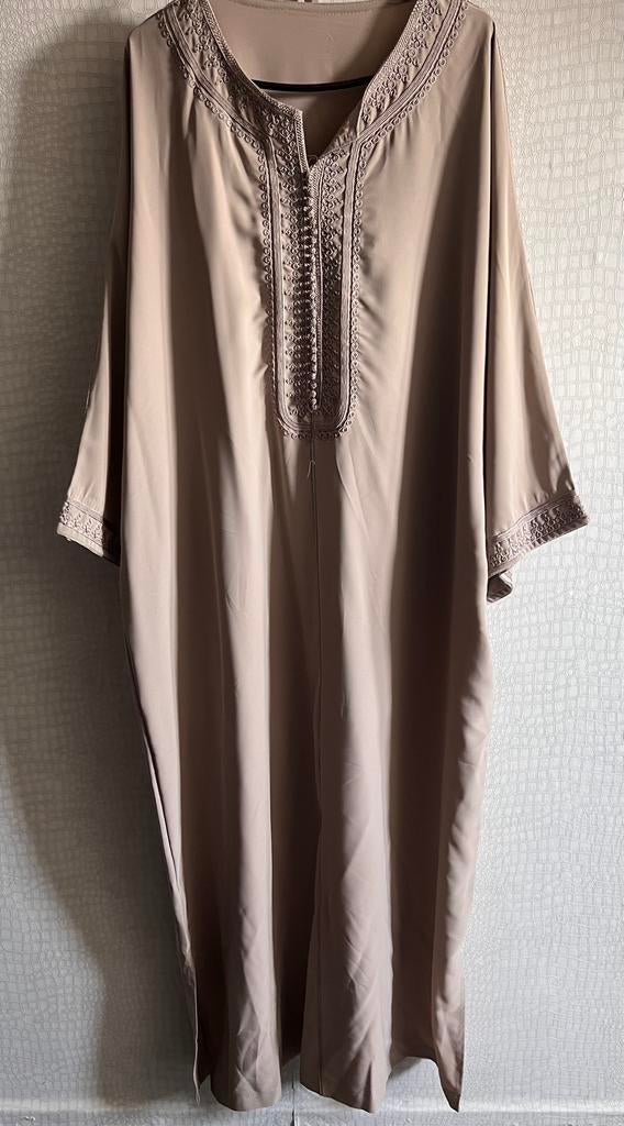 Beige lange jurk, abaya, kandoura, caftan, kaftan, Beige, Maat 46/48 (XL) of groter, Nieuw, Ophalen of Verzenden