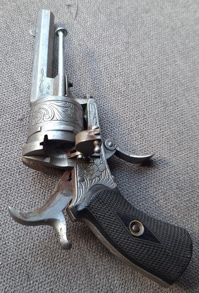 Antiek Frans revolvertje 3., Ophalen of Verzenden