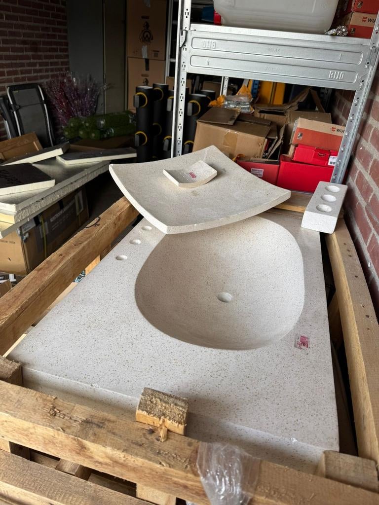 Wastafel met toebehoren 3 stuks per stuk 60 euro, Ophalen of Verzenden