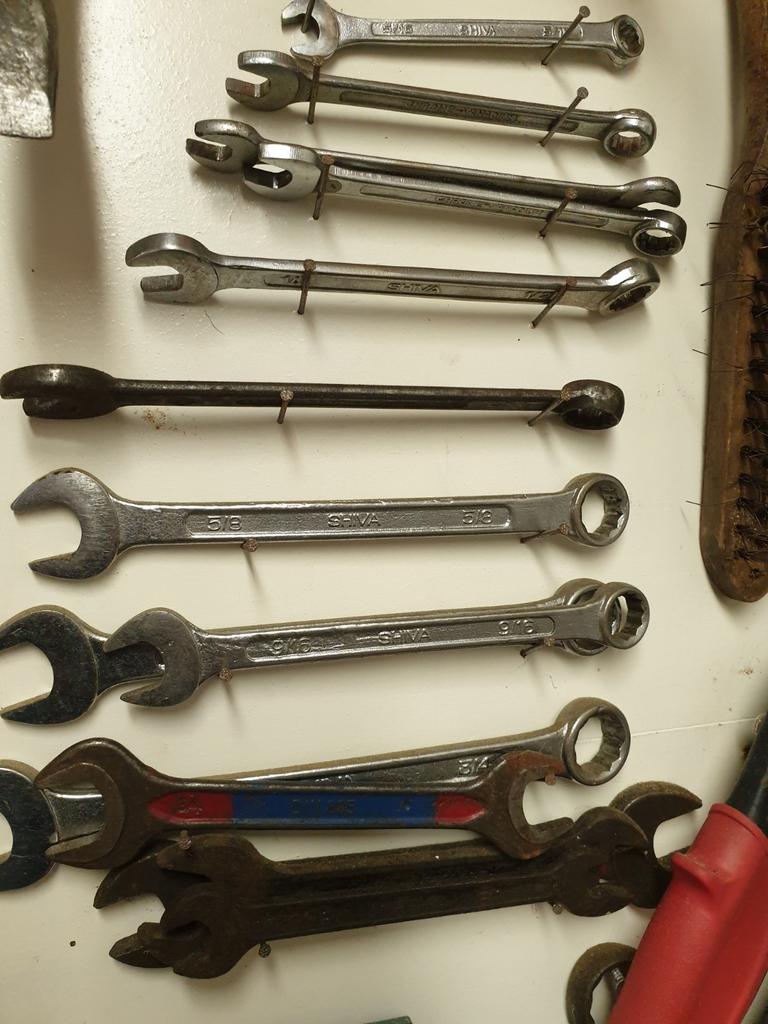 Engelse maten , Engels gereedschap, Ophalen