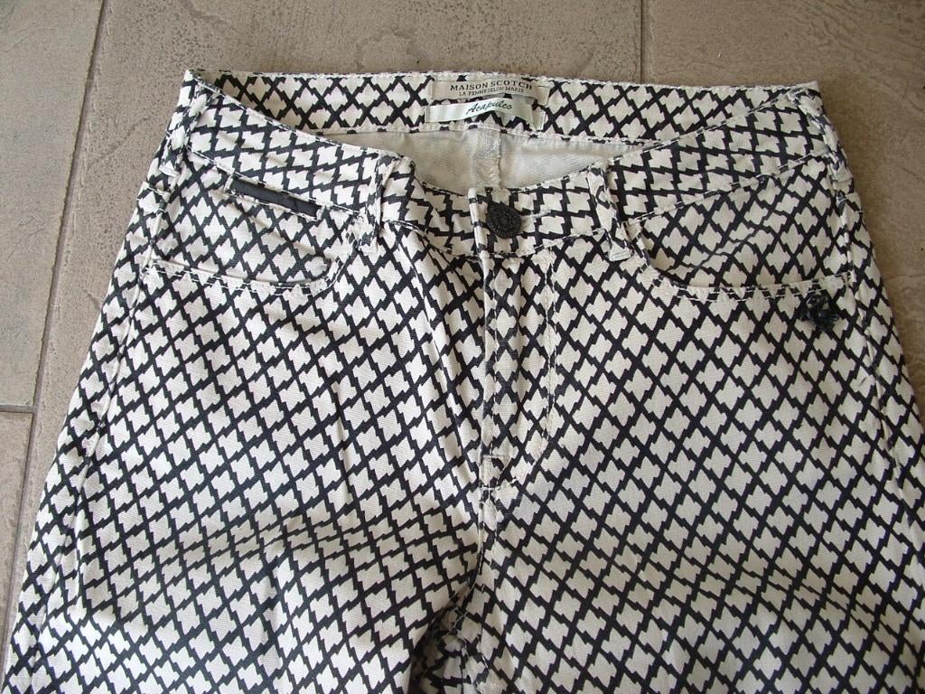 Maison Scotch Acapulco allover printed broek W27-L32, Zwart, Zo goed als nieuw, Maat 34 (XS) of kleiner, Lang
