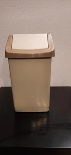 Curves afvalbak, Huis en Inrichting, Woonaccessoires | Prullenbakken, Ophalen, Kunststof, Zo goed als nieuw, Minder dan 10 liter