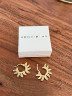 Anna + Nina Sunflower Petals hoop earrings, Sieraden, Tassen en Uiterlijk, Oorbellen, Ophalen of Verzenden, Zo goed als nieuw