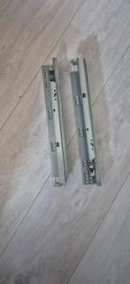 Ikea Ladegeleider 36/65cm Softclose, Ophalen, Gebruikt, IJzer, Schuif of Grendel