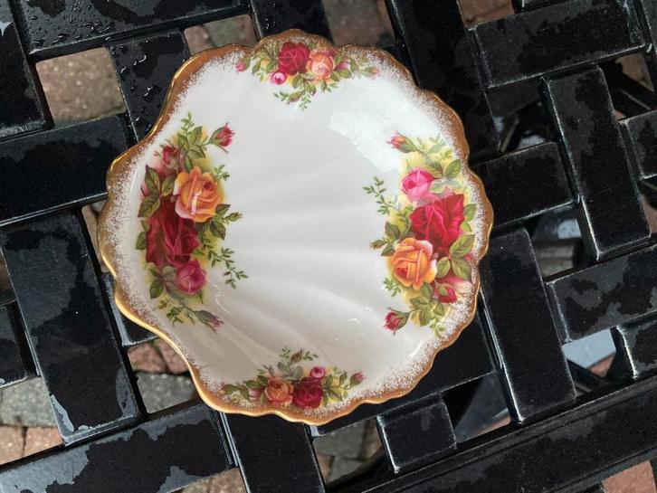Royal Albert Old Country Roses – schelp schaaltje, Vacatures, Vacatures | Horeca en Catering, 33 - 40 uur