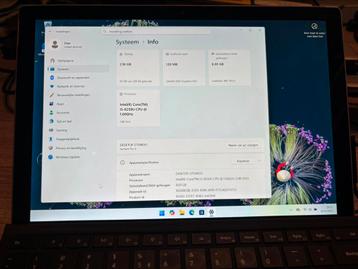 Microsoft Surface Pro 6 – i5 – 256GB – 8GB – Met Type Cover beschikbaar voor biedingen