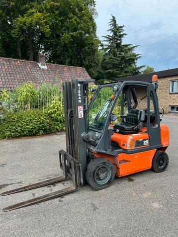 Nissan 2.5t heftruck LPG triplo mast sideshift 2009 beschikbaar voor biedingen
