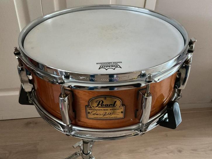 Pearl Omar Hakim Signature Snaredrum, model OH1350 incl. tas, Muziek en Instrumenten, Drumstellen en Slagwerk, Zo goed als nieuw