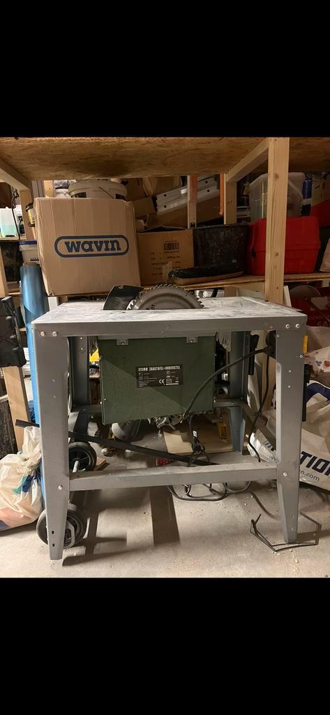 Cirkelzaag met Onderstel - Gebruikt, Doe-het-zelf en Verbouw, Gereedschap | Zaagmachines, Gebruikt, Cirkelzaag, 1200 watt of meer