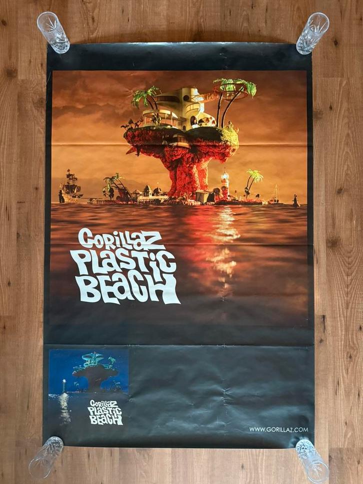 Gorillaz Plastic Beach Promoposter, Verzamelen, Posters, Zo goed als nieuw, Film en Tv, A1 t/m A3, Ophalen