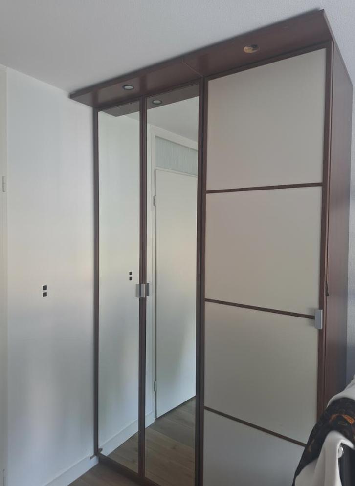 Gratis: IKEA Pax kast, Huis en Inrichting, Kasten | Kledingkasten, Gebruikt, 200 cm of meer, 50 tot 100 cm, 50 tot 75 cm, Met deur(en)