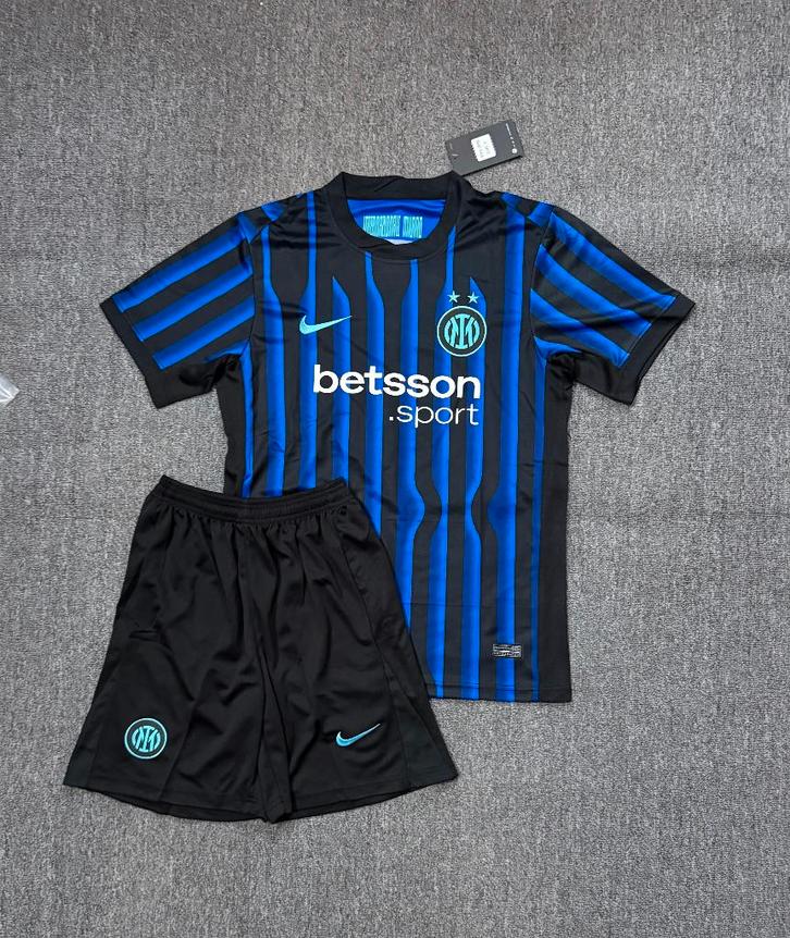 Inter Milan kids tenue 2025-2026, Sport en Fitness, Voetbal, Nieuw, Set, Maat XS of kleiner, Ophalen of Verzenden