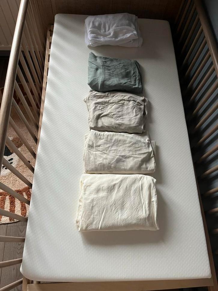 Nieuw baby matras 60x120 + beddengoed, Kinderen en Baby's, Babywiegjes en Ledikanten, Nieuw, Ledikant, Ophalen