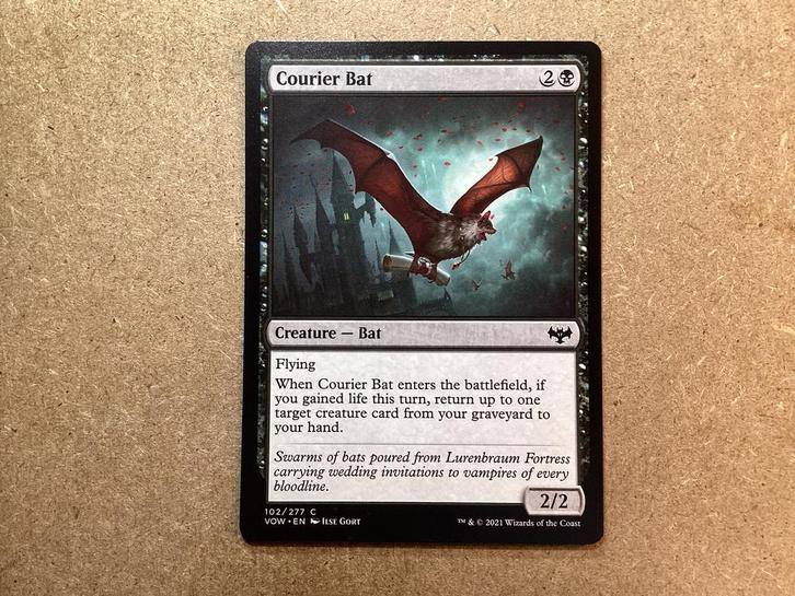1x Courier Bat [102/277] (Near Mint), Hobby en Vrije tijd, Verzamelkaartspellen | Magic the Gathering, Zo goed als nieuw, Losse kaart