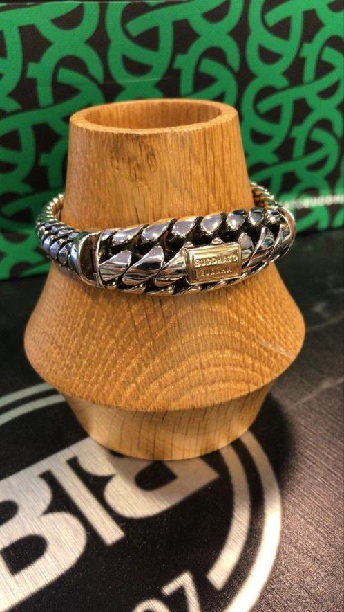 BUDDHA TO BUDDHA ARMBAND TYPE 845 E BEN LIMITED € 429,95, Sieraden, Tassen en Uiterlijk, Armbanden, Zo goed als nieuw, Zilver