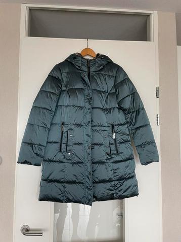 Super winterjas maat 44 beschikbaar voor biedingen