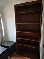 Mooie bruine boekenkast, Ophalen, Met plank(en), Gebruikt, 50 tot 100 cm