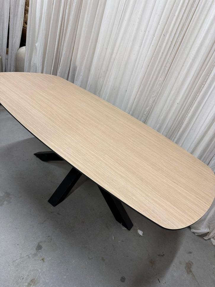 Deens ovale licht eiken eettafel 200 x 100 cm, Huis en Inrichting, Tafels | Eettafels, Ophalen