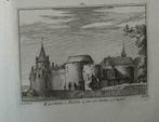 172 / Kasteel te Sluis Gravure 18e eeuw van H. Spilman, Antiek en Kunst, Kunst | Etsen en Gravures, Ophalen of Verzenden