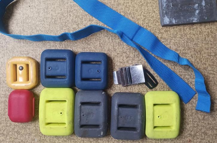 Loodgordel, metalen gesp, en diverse vaste loodblokken, Watersport en Boten, Duiken, Zo goed als nieuw, Lood of Loodgordel, Ophalen of Verzenden