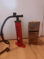 Inflatable mattress and Pump / Opblaasbaar matras en pomp, Caravans en Kamperen, Ophalen, Ingebouwde pomp, Zo goed als nieuw