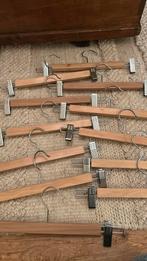 12 stuks houten Ikea kleerhangers voor rokken rokhangers, Kleding | Dames, Kledinghangers, Ophalen of Verzenden, Zo goed als nieuw
