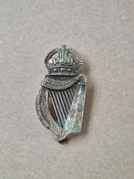 Britse ww2 Ulster Home Guard / Ulster Rifles cap badge, Ophalen of Verzenden, Engeland, Embleem of Badge
