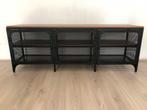 Industrieel Fjallbo IKEA tv meubel 150 cm zwart/hout zgan, Huis en Inrichting, Ophalen, 100 tot 150 cm, Zo goed als nieuw, Minder dan 100 cm