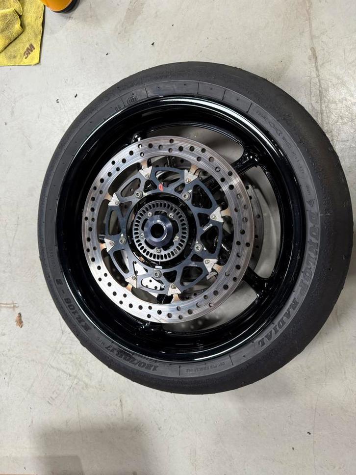 Wielenset Yamaha R9 & R6 zeer netjes!, Motoren, Onderdelen | Yamaha, Ophalen of Verzenden