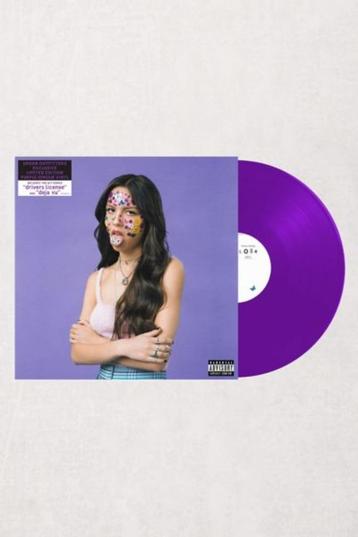 Olivia Rodrigo - Sour (NIEUW & SEALED) Limited edition URBAN beschikbaar voor biedingen
